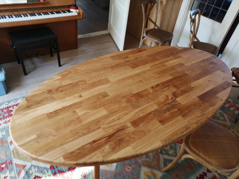 eettafel-ovaal-2